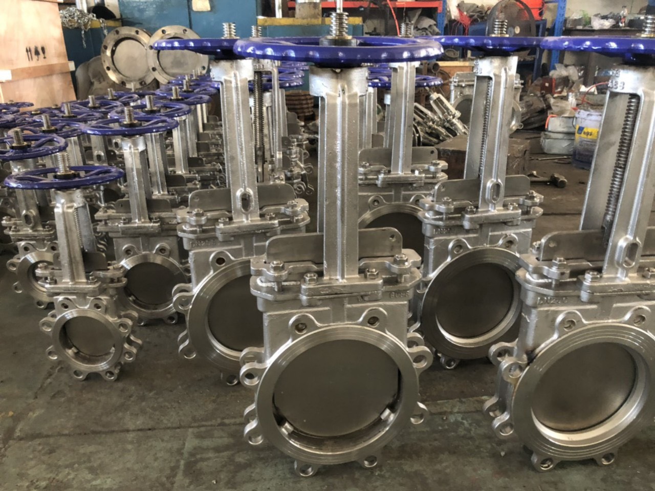 Van Cổng Dao Inox