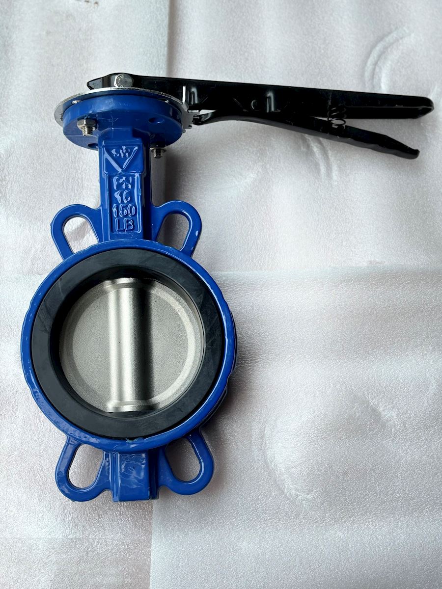 Van bướm tay gạt thân gang cánh inox